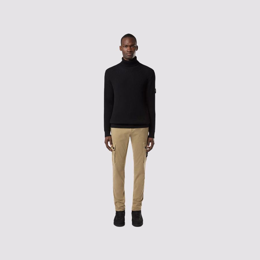 Rollkragenpullover